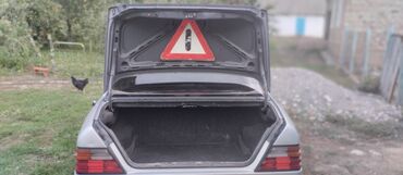 Mercedes-Benz: Mercedes-Benz W124: 1989 г., 2.6 л, Механика, Бензин, Седан — 6