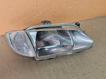 Передние фары: Передняя правая фара Renault 1998 г., Б/у, Оригинал, Германия — 2