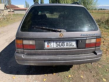 Volkswagen: Volkswagen Passat Variant: 1989 г., 1.8 л, Механика, Бензин, Универсал — 9