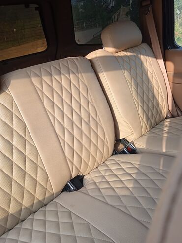 Ford: Ford Explorer SUV - Kuzov: qara rəng, 5 qapı, geniş baqajlı gövdə - — 9