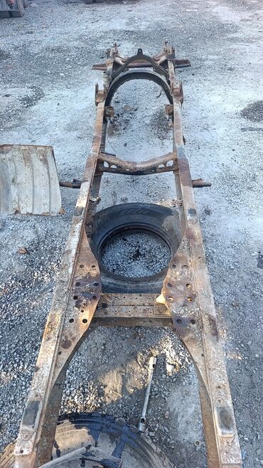 Digər kuzov detalları: Ağır yük avtomobili üçün metal şassi/çarx bazası - Tam uzunluqlu, iki — 3