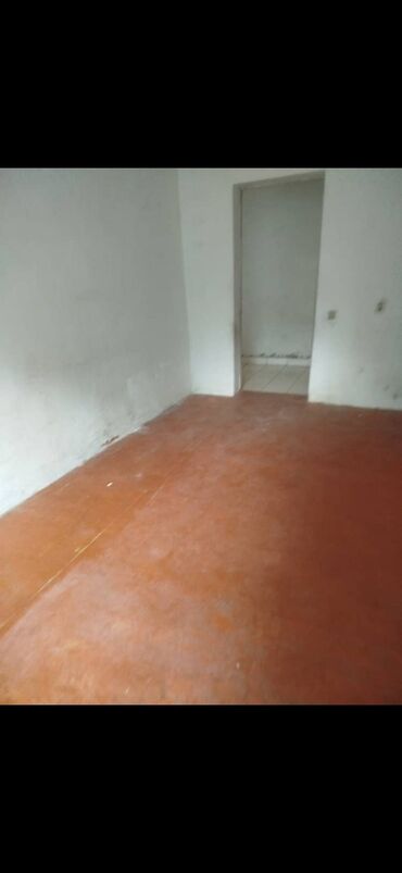 суточные квартиры бишкек джал: 45 м², 2 комнаты, Забор, огорожен