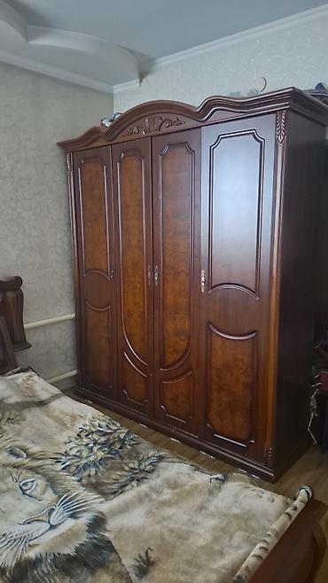 Спальный гарнитур в классическом стиле. Состав: - Двуспальная кровать at lalafo.kg Спальный гарнитур в классическом стиле. Состав: - Двуспальная кровать