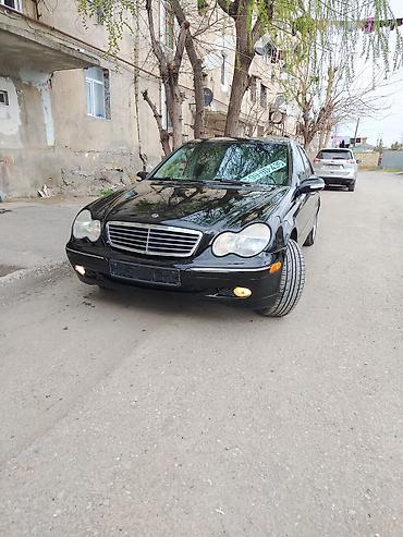 Mercedes-Benz: Mercedes-Benz C-Class: 1.8 l | Sedan — 4