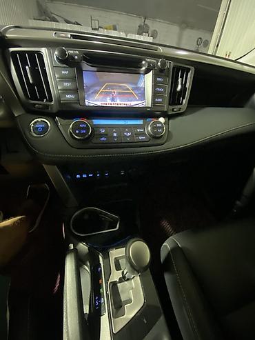 limited: Toyota RAV4: 2018 г., 2.5 л, Автомат, Гибрид, Кроссовер — 3