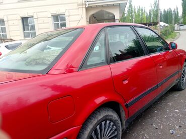 лобовое стекло на ауди с4: Audi 100 C4 седан, красный цвет кузова. На задней крышке — шильдик 2.6