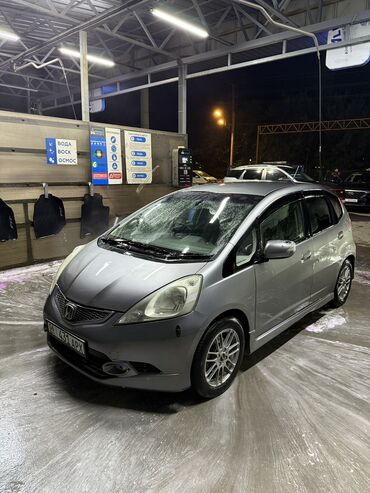 панель охлаждения: Honda Fit: 2007 г., 1.5 л, Вариатор, Бензин, Хэтчбэк