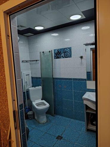 Uzunmüddətli kirayə mənzillər: Yaşayış mənzili – açıq mətbəxli zal və geniş dəhliz Xirdalan seheri 2 — 5