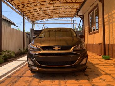 обмен машинами с доплатой: Chevrolet Spark: 2018 г., 1 л, Автоматические, Бензин, Хэтчбэк