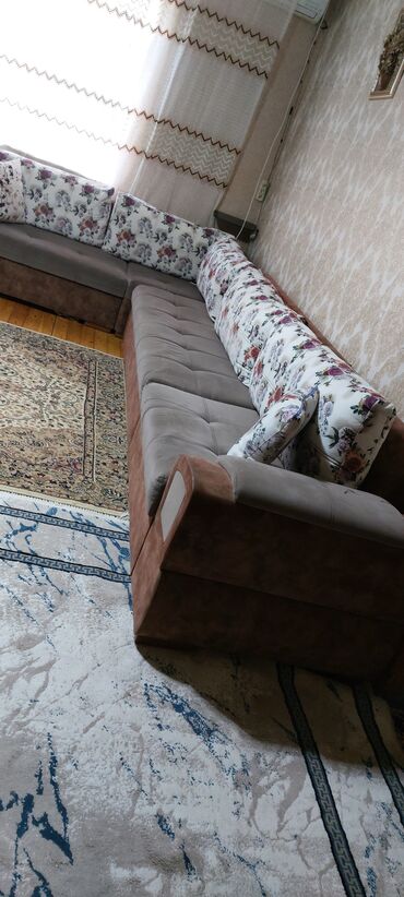 metbex kunc divanlari: Künc divan, İşlənmiş, Açılan, Ünvana pulsuz çatdırılma