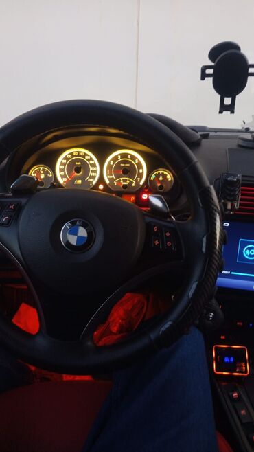 BMW: BMW 3 series: 1.9 l | 2002 il Sedan — 10