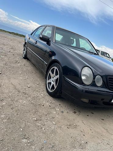 lexsus 330: Mercedes-Benz E-Class: 2000 г., 2 л, Механика, Бензин, Седан — 2