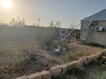 Otaqların uzunmüddətli kirayəsi: 6 sot torpağın icinde 4 otaglı heyet evi evin bir otagi remontsuzdur -da lalafo.az — 10 Otaqların uzunmüddətli kirayəsi: 6 sot torpağın icinde 4 otaglı heyet evi evin bir otagi remontsuzdur — 10