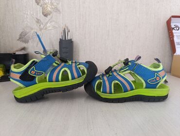 Детская обувь: Летние детские сандалии.Состояние и качество отличное. Производство