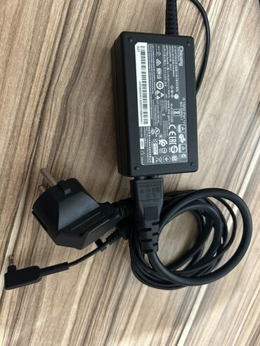 Acer: İşlənmiş Acer Aspire, 15.6 ", Intel Core i3, 1 TB — 13