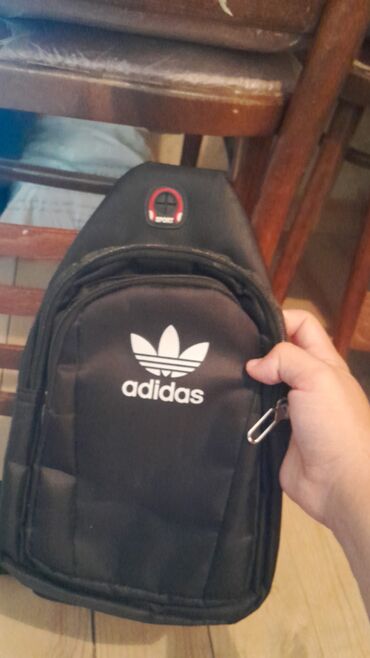 Eynəklər: Bel çantası, Adidas, Yeni