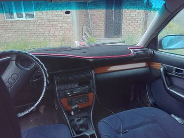 Audi: Audi S4: 1991 г., 2.3 л, Механика, Газ, Седан