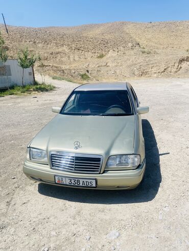 ct 200: Mercedes-Benz C 200: 1997 г., 2 л, Механика, Бензин, Седан