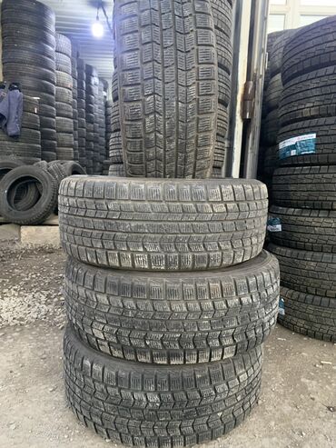 Шины: Шины 215 / 50 / R 17, Зима, Б/у, Комплект, Япония, Dunlop