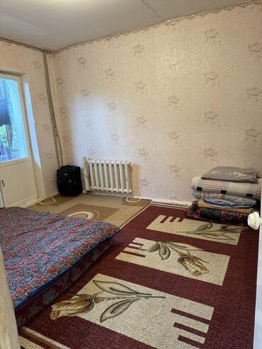 купить квартиру иссык куль: 2 комнаты, 50 м², 104 серия, 1 этаж, Старый ремонт