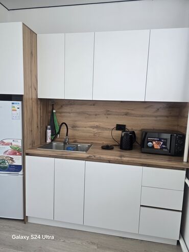 Посуточная аренда квартир: 1 комната, Душевая кабина, Постельное белье, Парковка — 16