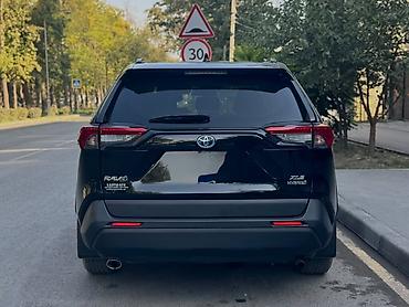 100: Toyota RAV4: 2019 г., 2.5 л, Автомат, Гибрид, Кроссовер — 4