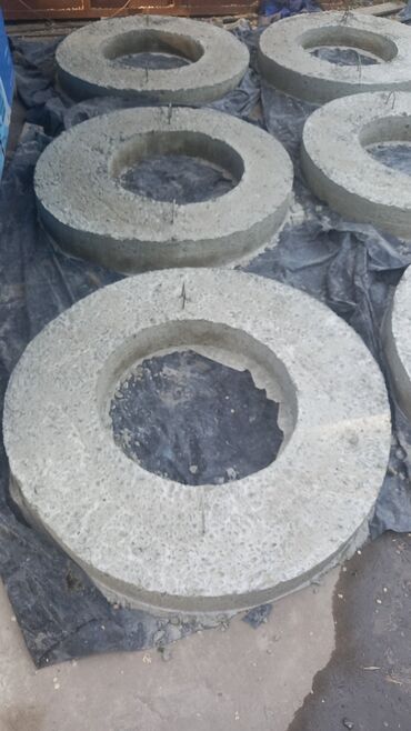 Железобетонные (ЖБИ) кольца для септика: Железобетонное (ЖБИ) кольцо для септика Размер: 110 x 90 x 8 см, Бесплатная установка, В розницу — 9