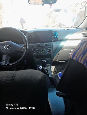 Унаа сатуу: Toyota Corolla: 2004 г., 1.6 л, Кол менен иштөөчү, Бензин, Седан — 6