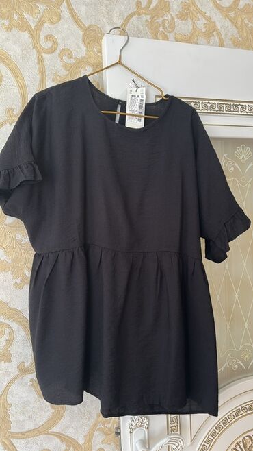 Kürklər: - Tünd qəhvəyi rəngdə xəz. Ölçü 44-48, 2 dəfə toya geyinilib, əla — 14