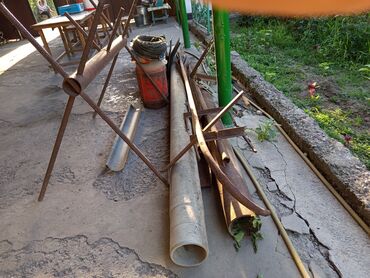 дом для праздников: Продаётся все По отдельности! по дешевле
