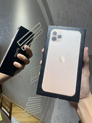 palm phone: IPhone 11 Pro Max, 256 GB, Qızılı, Face ID — 6