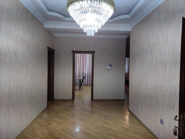 ağ şəhər: Kooperasiya univeristetinin yaxinliqi 3 otaqli 115kv/m-lik premium