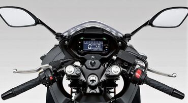 Мотоциклы: Продаю SUZUKI GSX250R г.в.: 11.2021 пробег: 8.400 км — 3