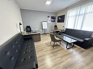 Сдаю Офисный кабинет: IT-компания, 22 м², В административном здании, С ремонтом, С парковкой