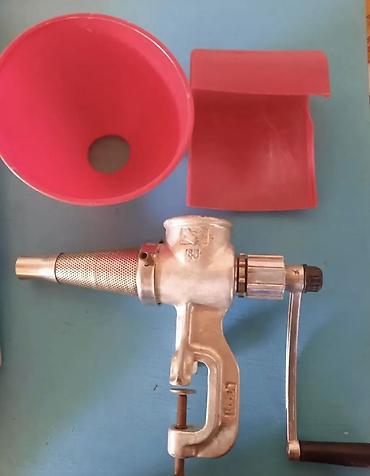 Казаны: Советский качеств чистый казан 3л отл сост 3 000 сом Соковыжималка — 7