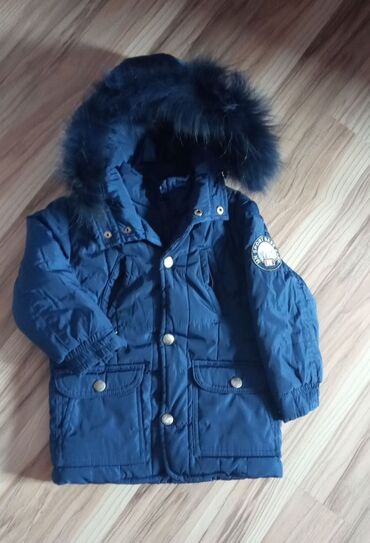 детское куртки: Зимняя турецкая детская куртка 1-2 года. В идеальном состоянии