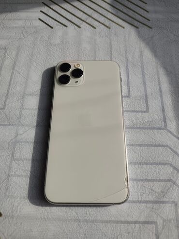 Apple iPhone: IPhone 11 Pro, Gümüşü, Face ID — 2