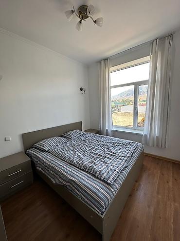 брони: Коттедж 3+1 в Роял Бич на Иссык-куле (135 м2). На первом этаже: - — 9