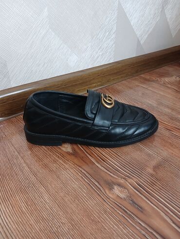 choboti 37: Жен обувь в отл состоянии размер 37 б/у 500 с