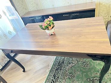 əsyalari: Klassik üslubda qonaq otağı mebel dəsti Dəst tərkibi: - Yemək/çay — 2
