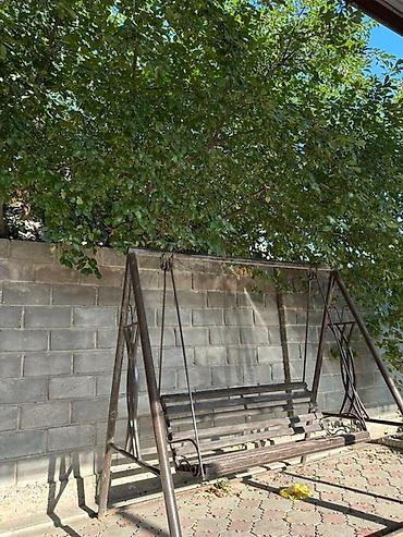 Продажа коттеджей и домов: Просторный двухэтажный дом с ухоженным зеленым участком. - — 17