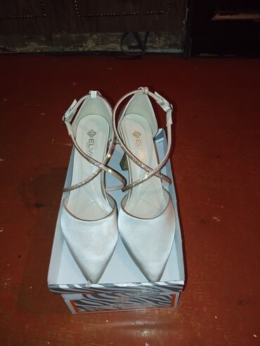 Tuflilər: Tuflilər, Ölçü: 40, Yeni — 8