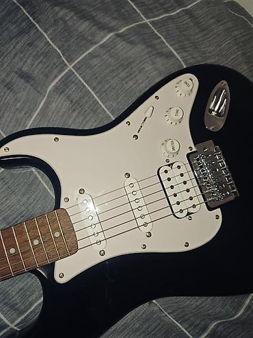 squier: Squier Stratocaster HSS by Fender — готовый комплект для игры — 4