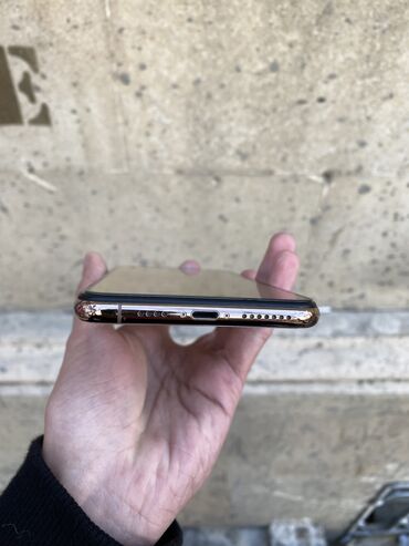Apple iPhone: IPhone Xs Max, 64 GB, Qızılı, Zəmanət, Simsiz şarj, Face ID — 8