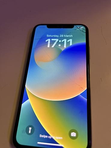 Apple iPhone: IPhone X, Gümüşü — 8