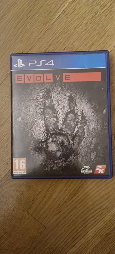 PS4 (Sony Playstation 4): Evolve çox az işlənib 20 azn