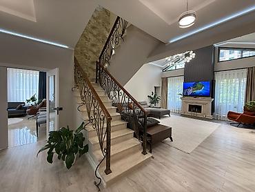 Продажа домов: Дом, 250 м², 4 комнаты, Агентство недвижимости, Дизайнерский ремонт — 24