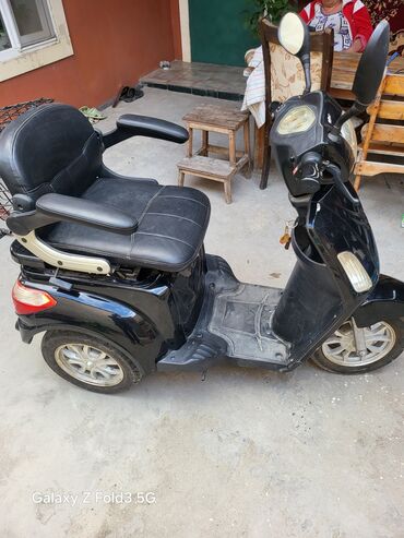 moped elektro: - ELEKTRO, 50 sm3, 2022 il, 60 km