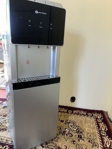 продаю холодильник морозильник: Продаю кулер для воды б/у модель eurotech с функцией нагрева и