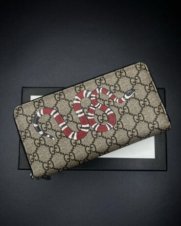 stol v novom: Унисекс кошелёк под Gucci без коробки. Вместительный, есть много